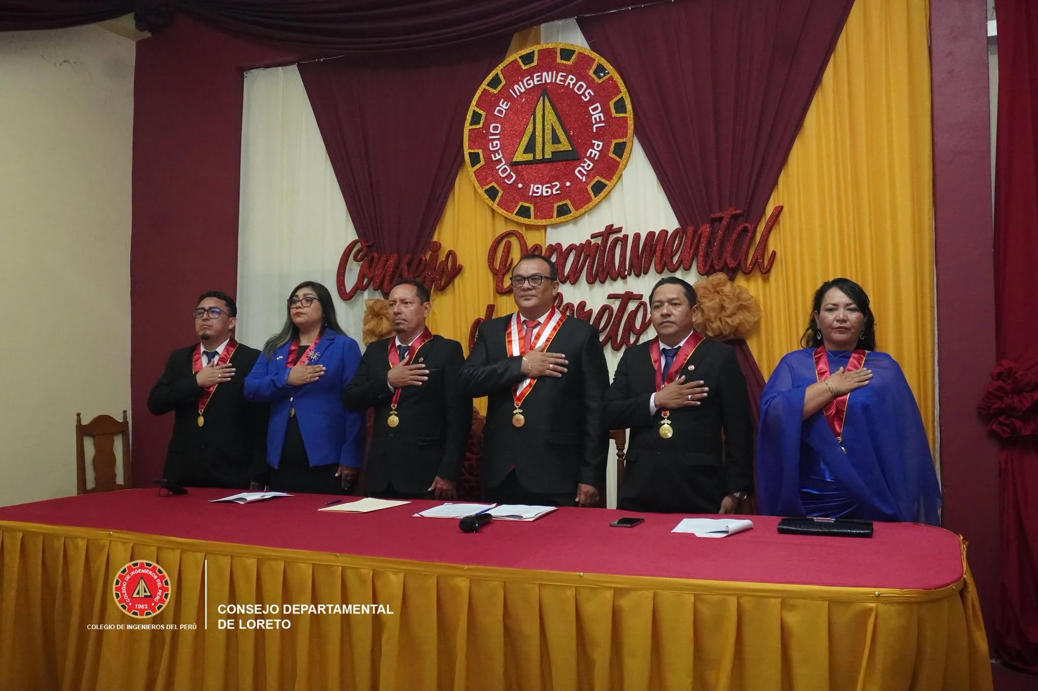 𝗔𝗦𝗜́ 𝗦𝗘 𝗩𝗜𝗩𝗜𝗢́ 𝗟𝗔 𝗖𝗘𝗥𝗘𝗠𝗢𝗡𝗜𝗔 𝗗𝗘 𝗜𝗡𝗖𝗢𝗥𝗣𝗢𝗥𝗔𝗖𝗜𝗢́𝗡 𝗗𝗘 𝗡𝗨𝗘𝗩𝗢𝗦 𝗠𝗜𝗘𝗠𝗕𝗥𝗢𝗦 𝗗𝗘 𝗟𝗔 𝗢𝗥𝗗𝗘𝗡 𝗡.° 𝟬𝟬𝟴-𝟮𝟬𝟮𝟲, 𝗘𝗡 𝗘𝗟 𝗠𝗔𝗥𝗖𝗢 𝗗𝗘 𝗟𝗔 𝗦𝗘𝗦𝗜𝗢́𝗡 𝗦𝗢𝗟𝗘𝗠𝗡𝗘 𝗣𝗢𝗥 𝗘𝗟 𝗠𝗘𝗦 𝗗𝗘 𝗟𝗔 𝗜𝗡𝗚𝗘𝗡𝗜𝗘𝗥𝗜́𝗔 𝗡𝗔𝗖𝗜𝗢𝗡𝗔𝗟