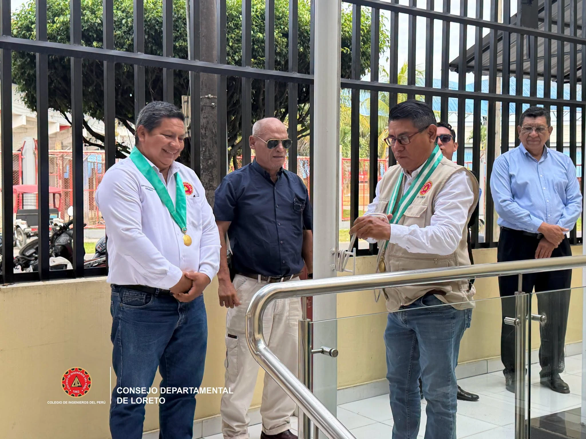 🇵🇪 𝐀𝐒𝐈́ 𝐒𝐄 𝐕𝐈𝐕𝐈𝐎́ 𝐄𝐋 𝐈𝐙𝐀𝐌𝐈𝐄𝐍𝐓𝐎 𝐃𝐄𝐋 𝐏𝐀𝐁𝐄𝐋𝐋𝐎́𝐍 𝐍𝐀𝐂𝐈𝐎𝐍𝐀𝐋 𝐄 𝐈𝐍𝐒𝐓𝐈𝐓𝐔𝐂𝐈𝐎𝐍𝐀𝐋 𝐏𝐎𝐑 𝐄𝐋 𝐃𝐈́𝐀 𝐃𝐄𝐋 𝐈𝐍𝐆𝐄𝐍𝐈𝐄𝐑𝐎 𝐀𝐆𝐑𝐎́𝐍𝐎𝐌𝐎 𝟐𝟎𝟐𝟔 🌱