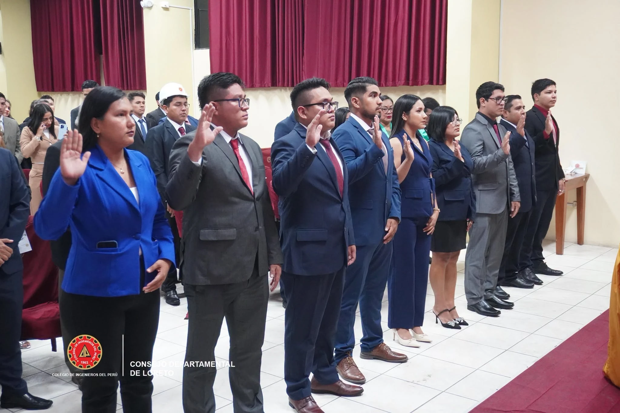 🎓✨ 𝗔𝗦𝗜́ 𝗦𝗘 𝗩𝗜𝗩𝗜𝗢́ 𝗟𝗔 𝗖𝗘𝗥𝗘𝗠𝗢𝗡𝗜𝗔 𝗗𝗘 𝗜𝗡𝗖𝗢𝗥𝗣𝗢𝗥𝗔𝗖𝗜𝗢́𝗡 𝟬𝟬𝟴 – 𝟮𝟬𝟮𝟲 ✨🎓